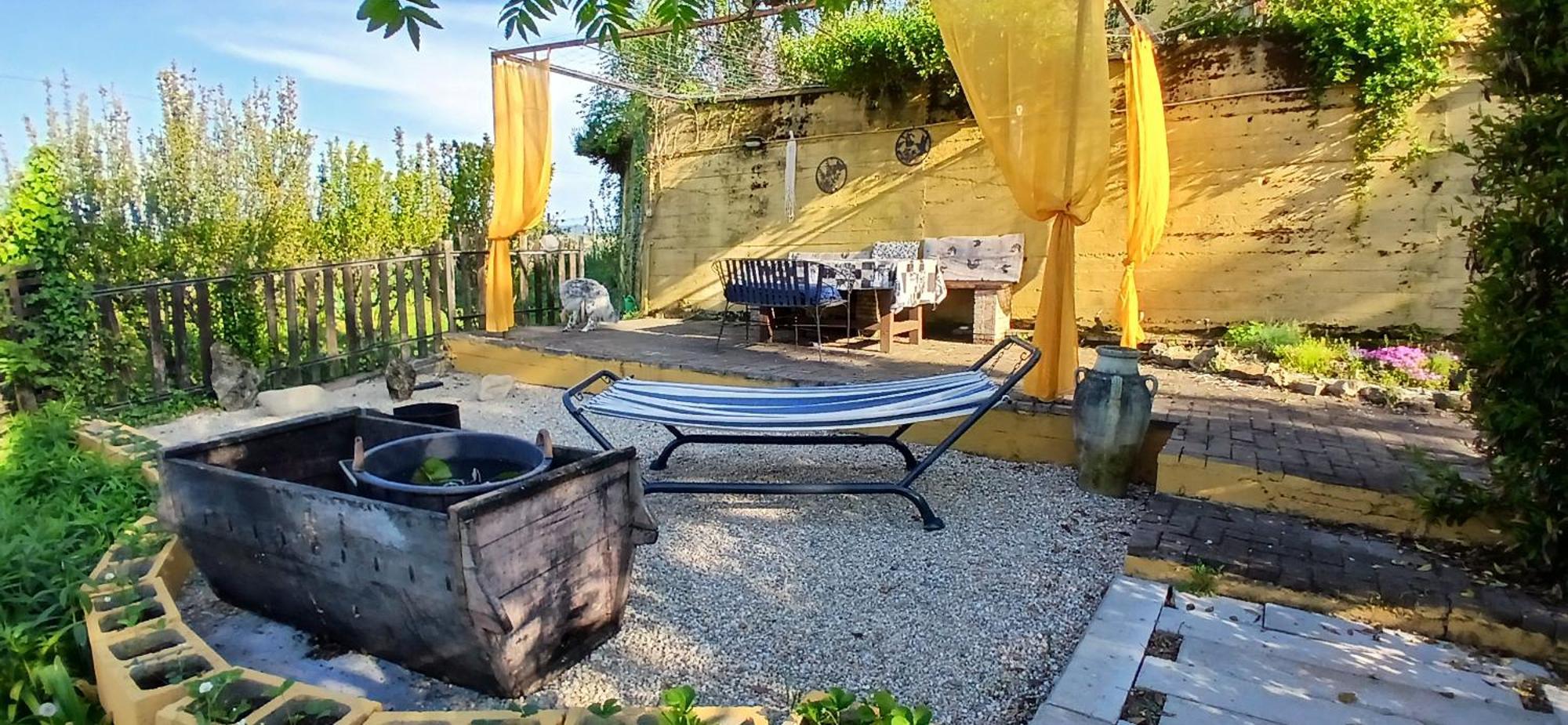 Casa Vacanza Il Colle Del Vento Calosso Eksteriør billede